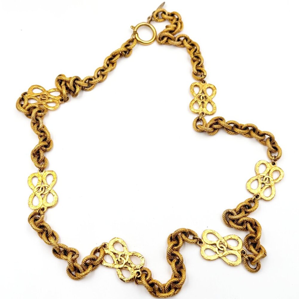 Chanel  Vintage Gold Plated CC Filigree Pendant Spear Dangle Long Necklace